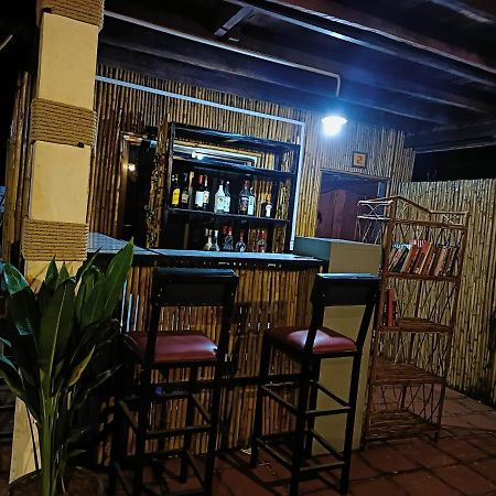 Sunshine Hotel 贡布 外观 照片