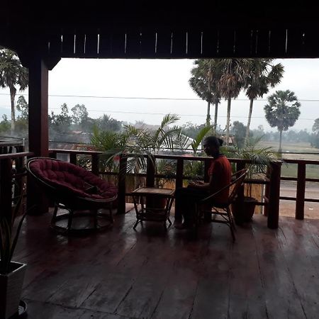 Sunshine Hotel 贡布 外观 照片