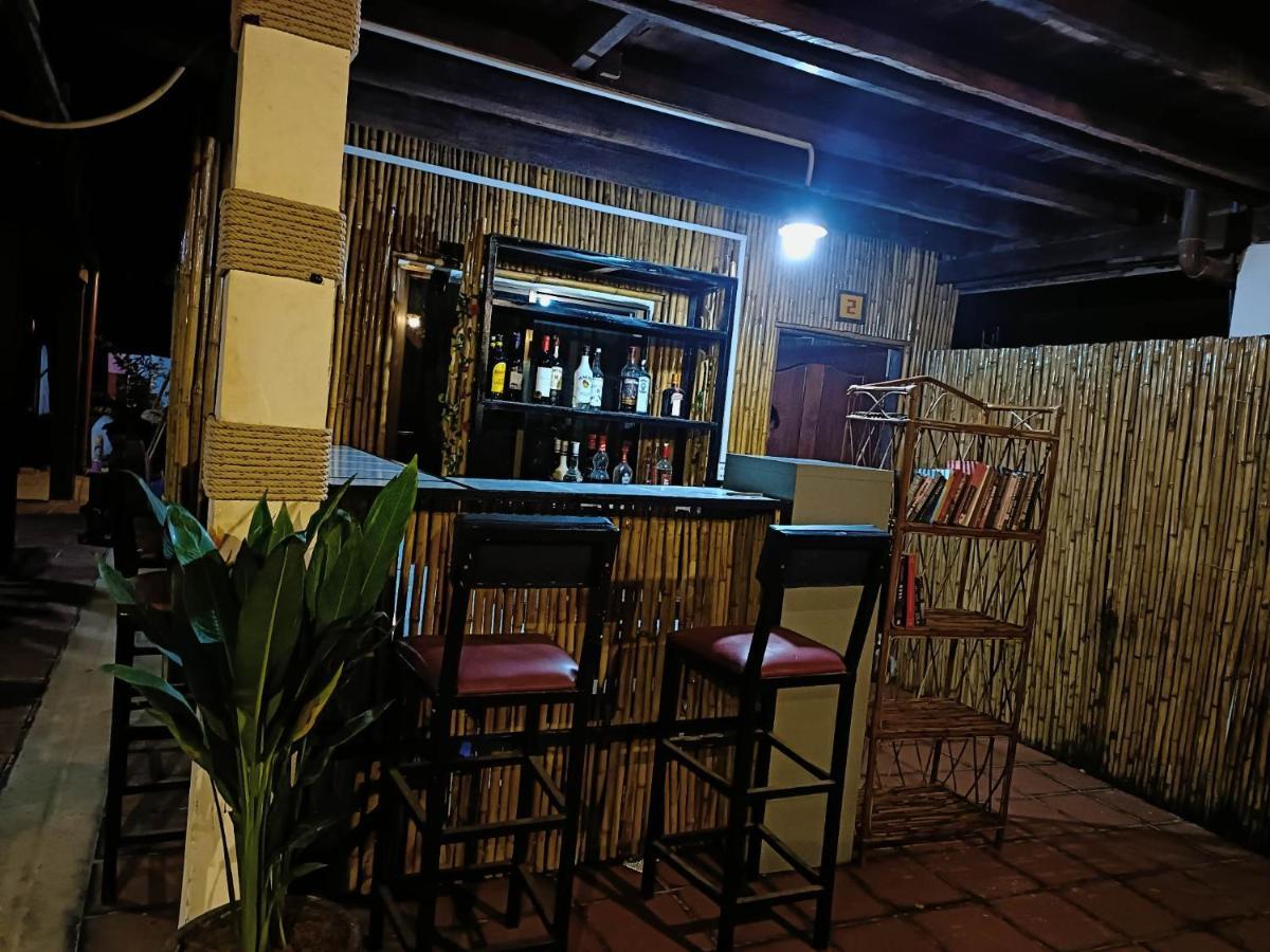 Sunshine Hotel 贡布 外观 照片