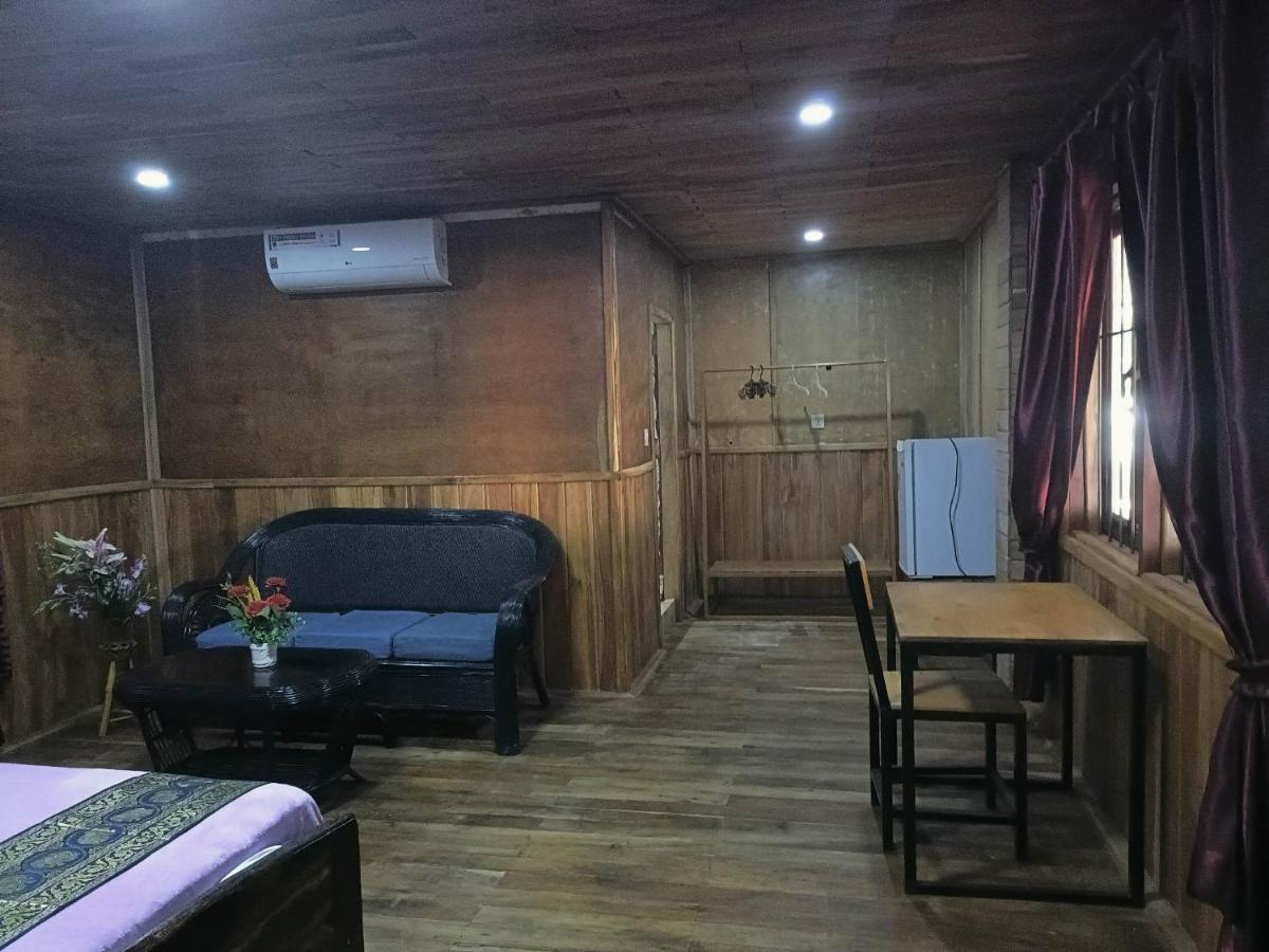 Sunshine Hotel 贡布 外观 照片