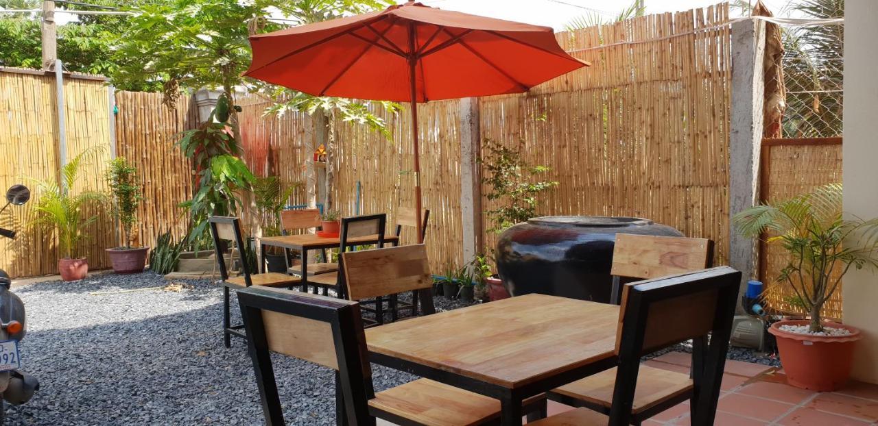 Sunshine Hotel 贡布 外观 照片